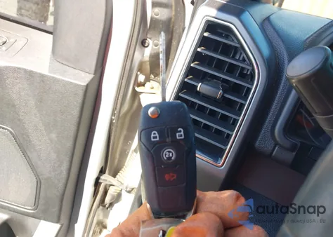 2018 Ford F-150 Xlt z USA, uszkodzony, nr VIN 1FTEW1EPXJFD58334